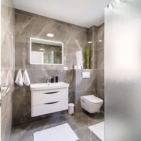 Villa Renesansa Milna (Brac)