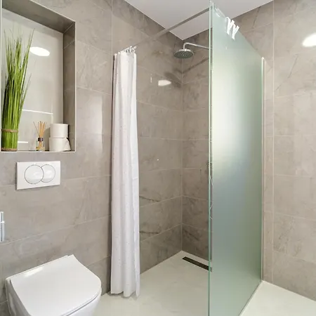 Villa Renesansa Milna (Brac)