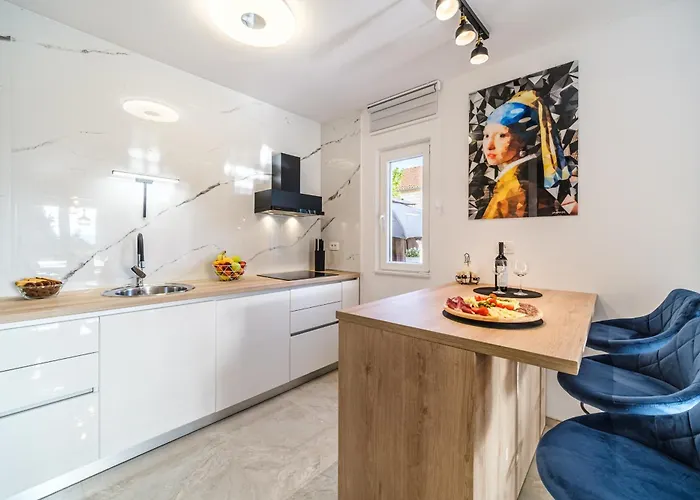 Renesansa * Milna (Brac)