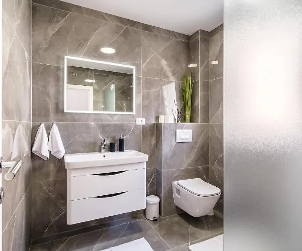 别墅 Renesansa 米欧纳